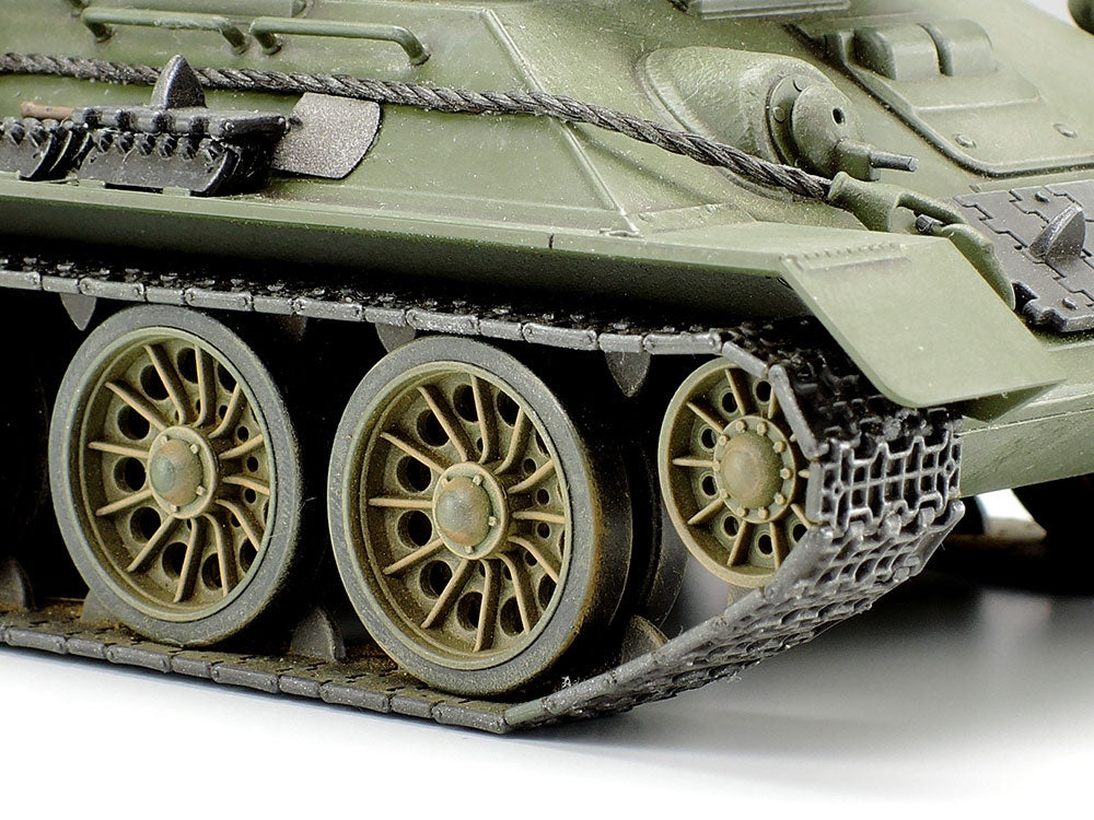 Tamiya: 1/48 Russian Medium Tank T34/85