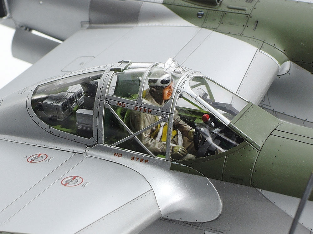 Tamiya: 1/48 Lockheed P-38J Lightning
