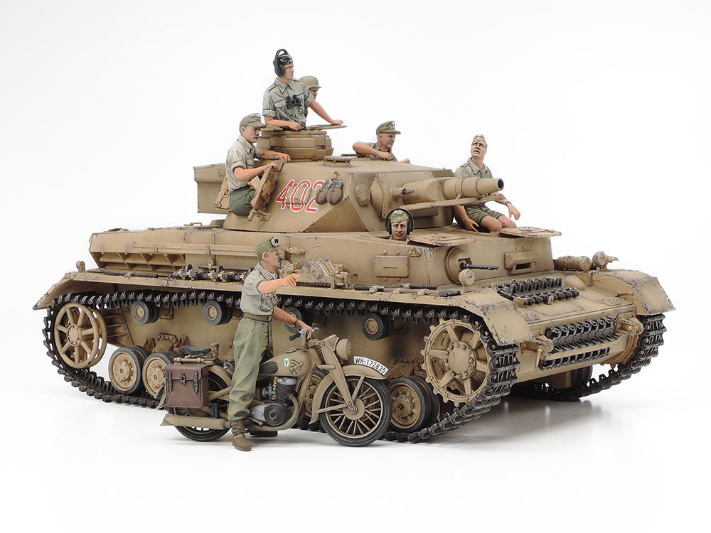 Tamiya: 1/35 German Tank Panzerkampfwagen IV Ausf.F & Motorcycle Set "North Africa"