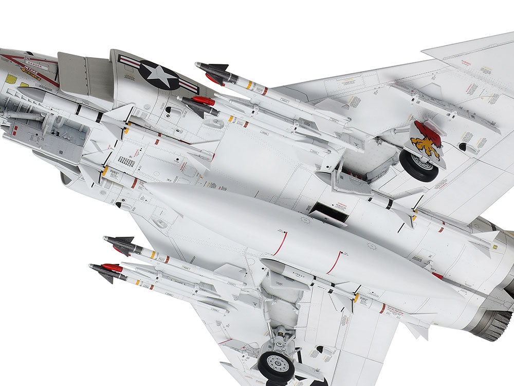 Tamiya: 1/48 Mcdonnell F-4B Phantom II