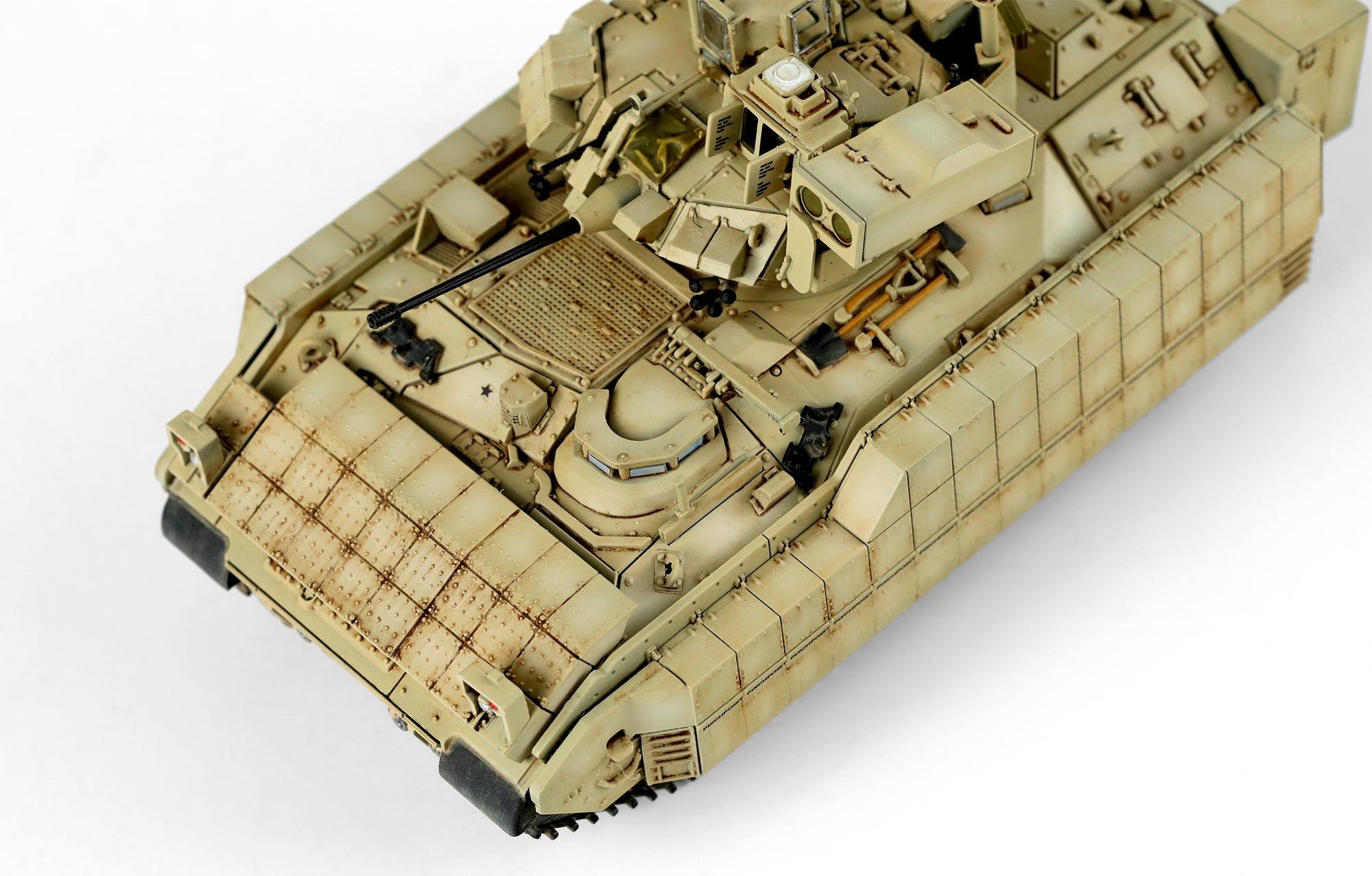 Meng: 1/72 U.S. M2A3 Bradley w/ BUSK III