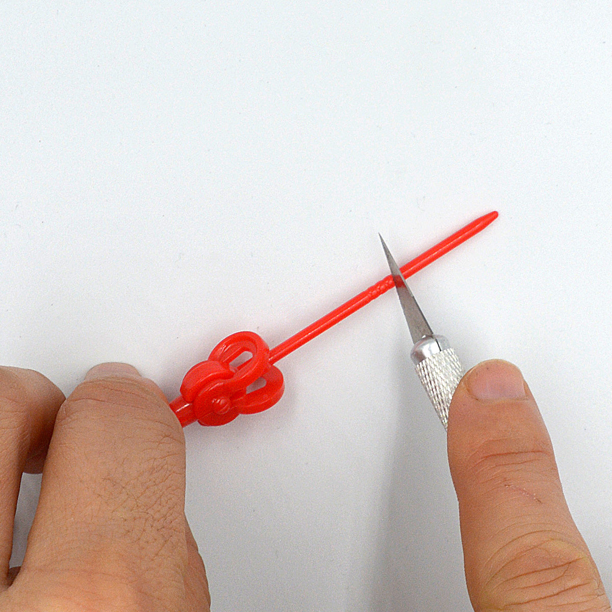 AK: Holding Pins for AK-9565 Handle Support (10 Units)