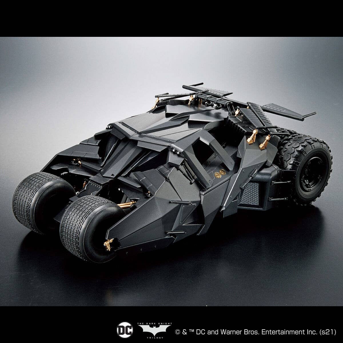 Bandai: 1/35 Batmobile (Batman Begins Ver.)