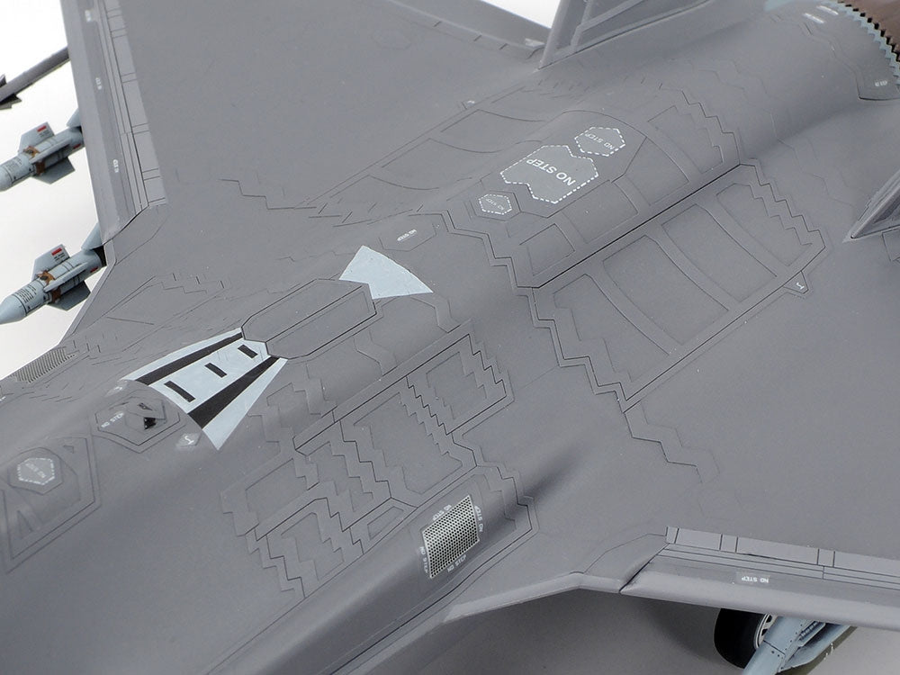 Tamiya: 1/72 Lockheed Martin F-35A Lightning II