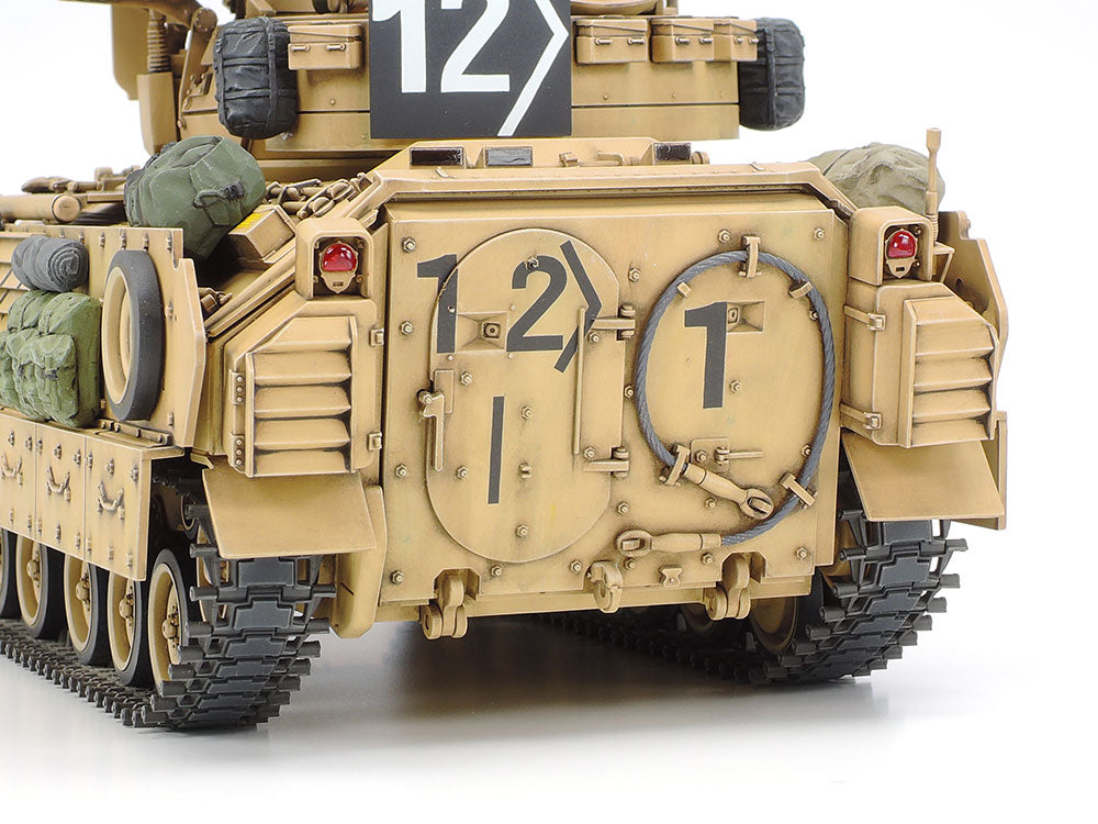 Tamiya: 1/35 M2A2 ODS Infantry Fighting Vehicle