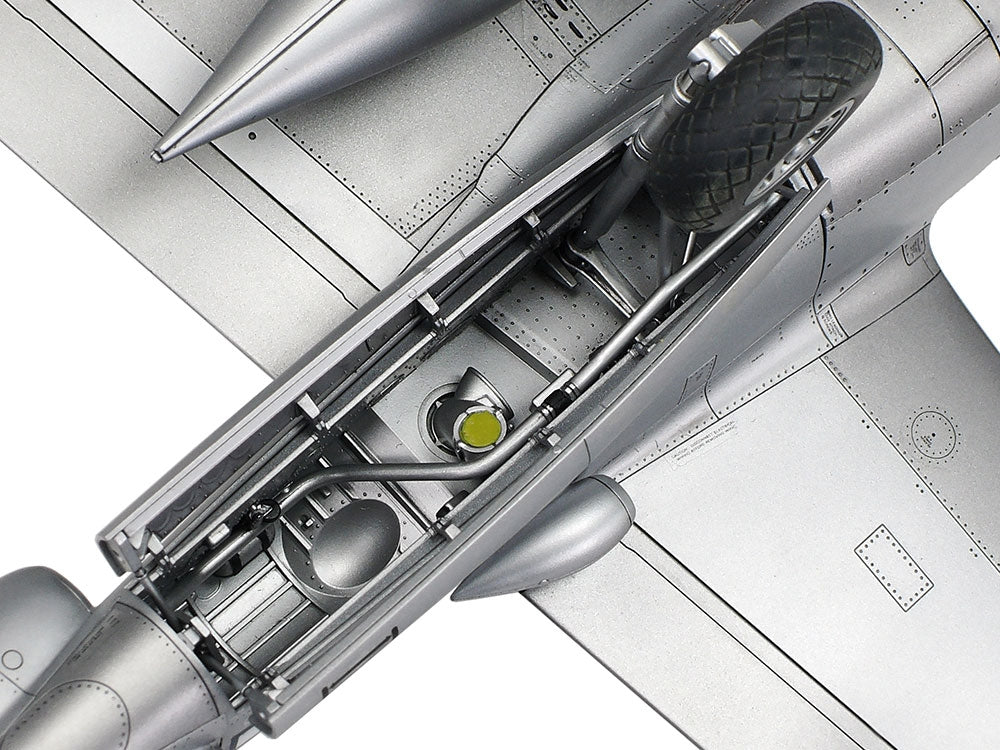Tamiya: 1/48 Lockheed P-38J Lightning