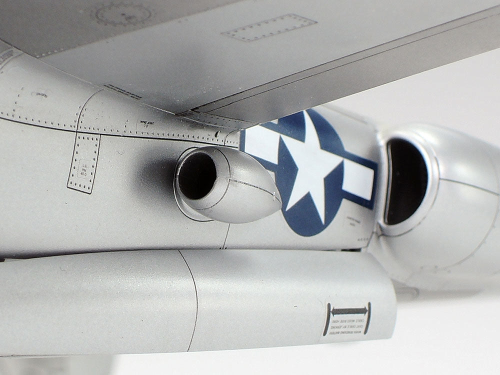 Tamiya: 1/48 Lockheed P-38J Lightning