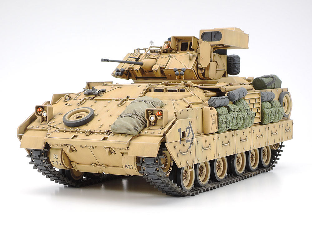 Tamiya: 1/35 M2A2 ODS Infantry Fighting Vehicle