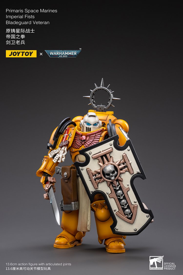 Joytoy:  Imperial Fists Bladeguard Veteran