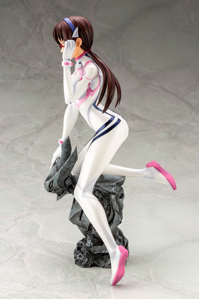 Kotobukiya: - Evangelion:3.0+1.0 - Mari Makinami Illustrious White Plugsuit Ver. 1/6 Pre-Painted Figure