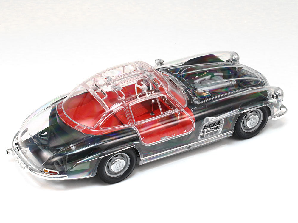 Tamiya: 1/24 “Full-View” Mercedes-Benz 300 SL