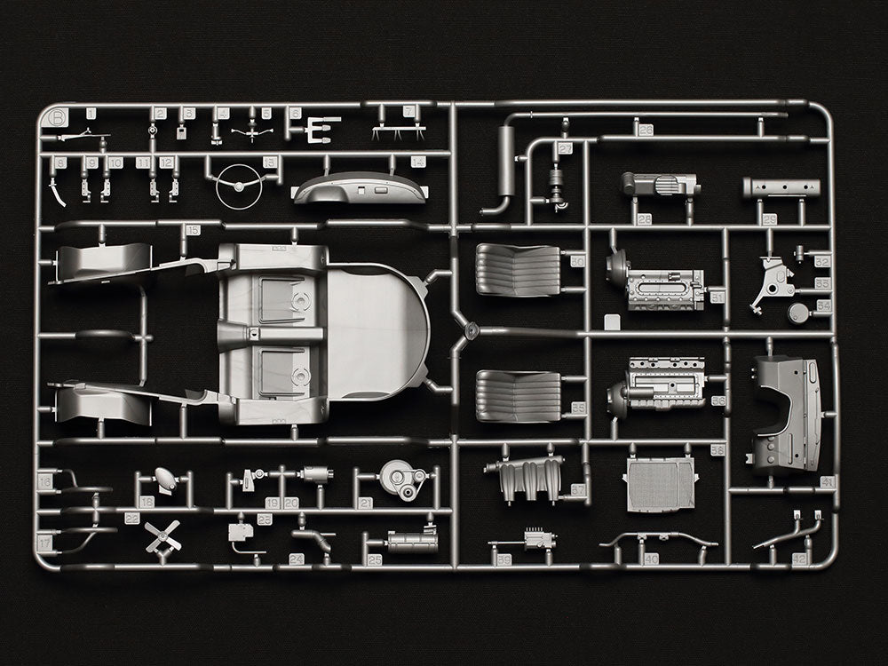 Tamiya: 1/24 “Full-View” Mercedes-Benz 300 SL