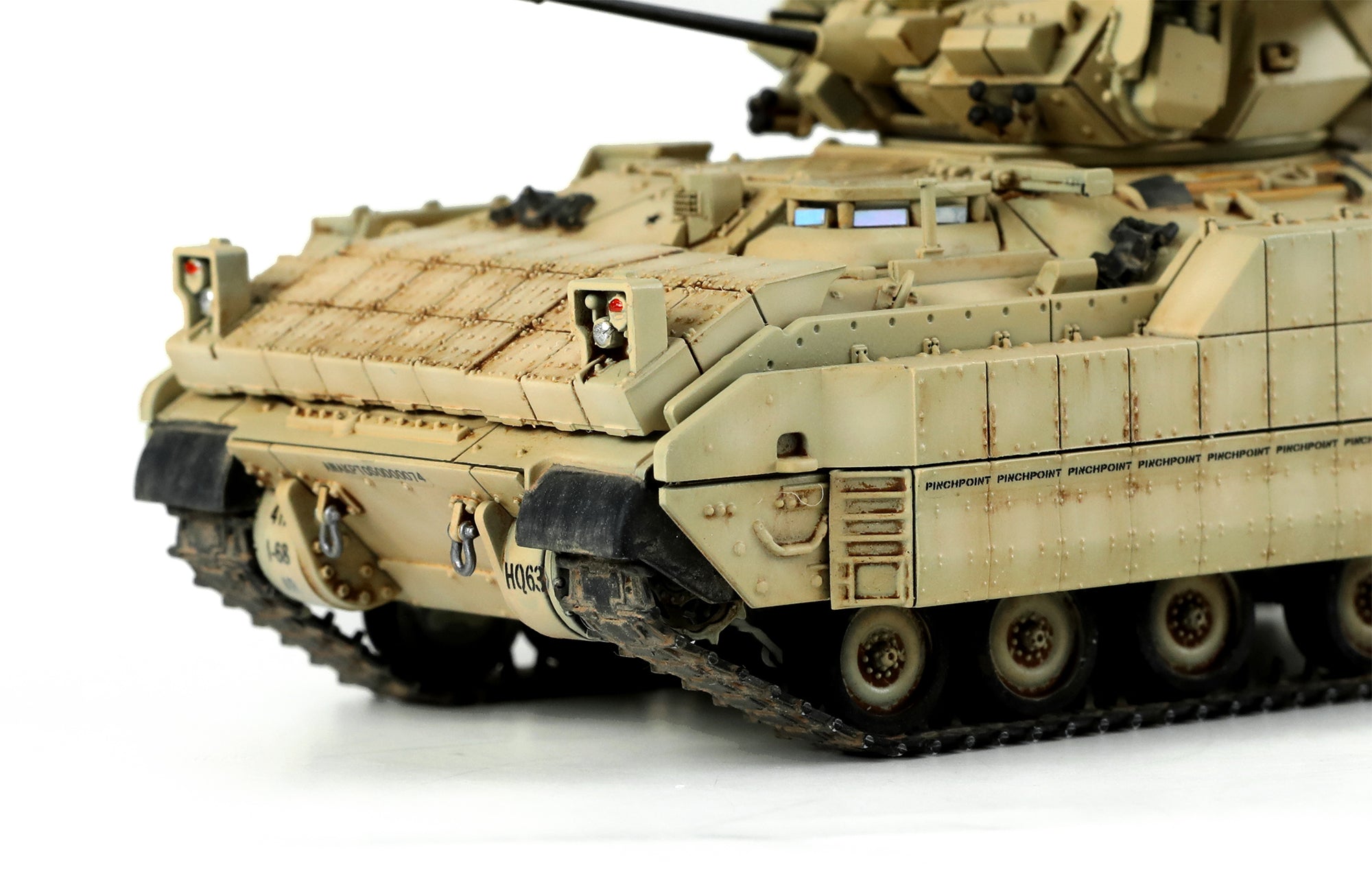 Meng: 1/72 U.S. M2A3 Bradley w/ BUSK III