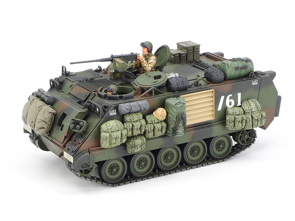 Tamiya: 1/35 U.S. M113A2 Armored Personnel Carrier Desert Version