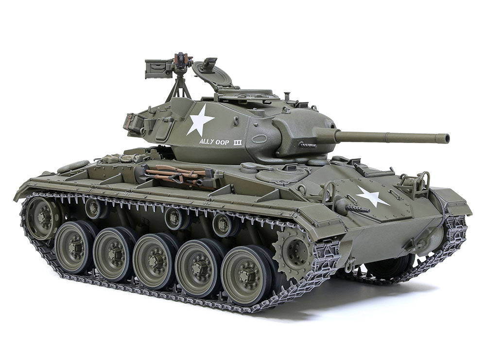 Tamiya: 1/35 U.S. Light Tank M24 Chaffee European Theater
