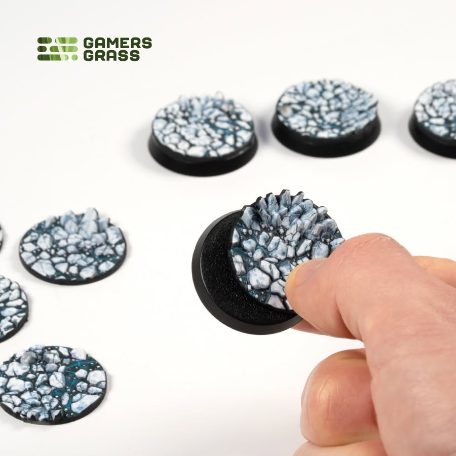 Gamers Grass: Battle Ready Toppers - Frost Lake – Round 32mm (x8)