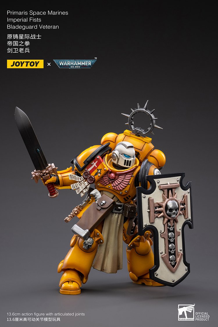 Joytoy:  Imperial Fists Bladeguard Veteran