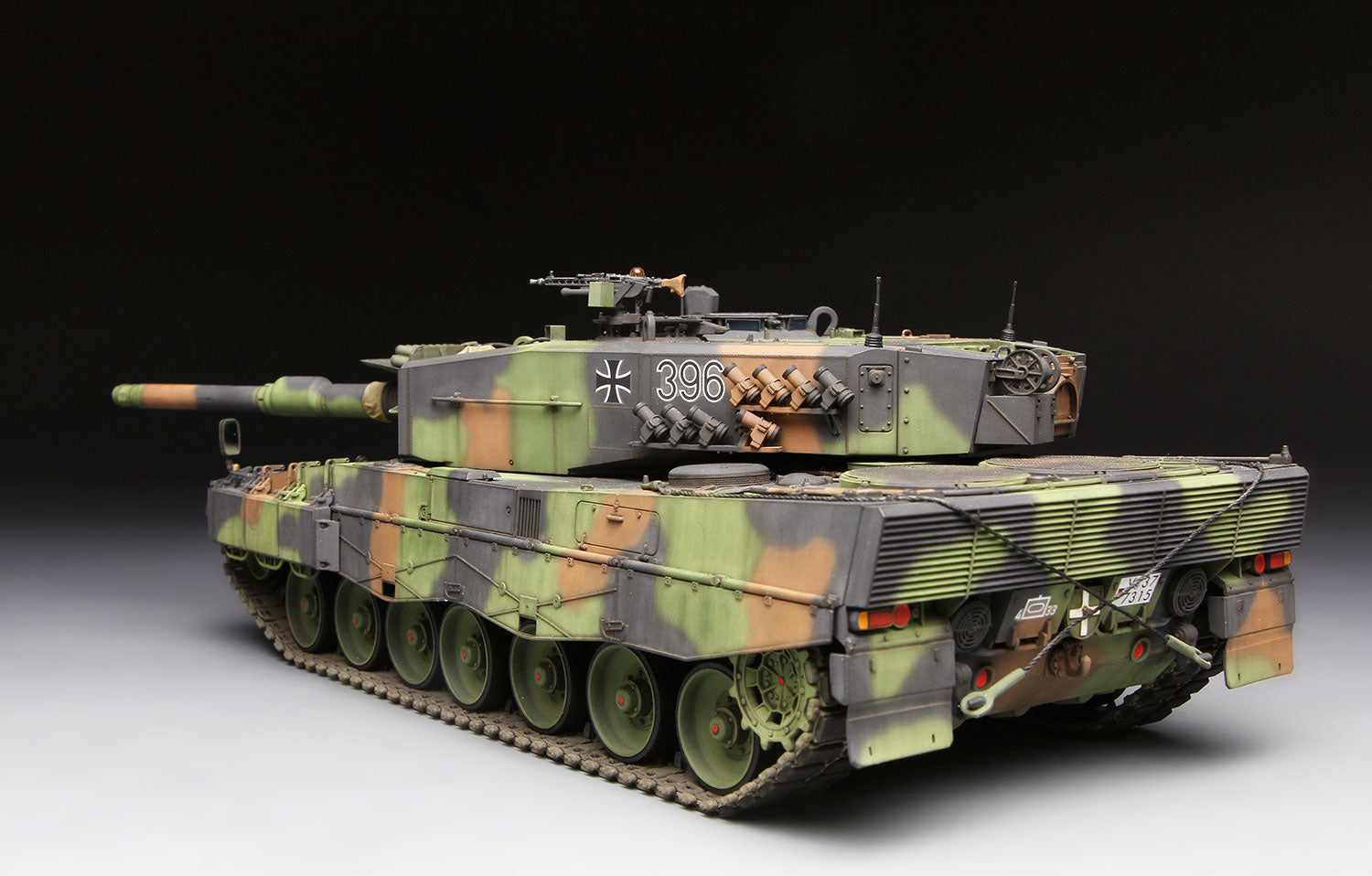 エレール 1/35 LEOPARD A4&LECLERC 2個まとめ(French Main エレール 1/35 LEOPARD A4&LECLERC 2個まとめ(French Main