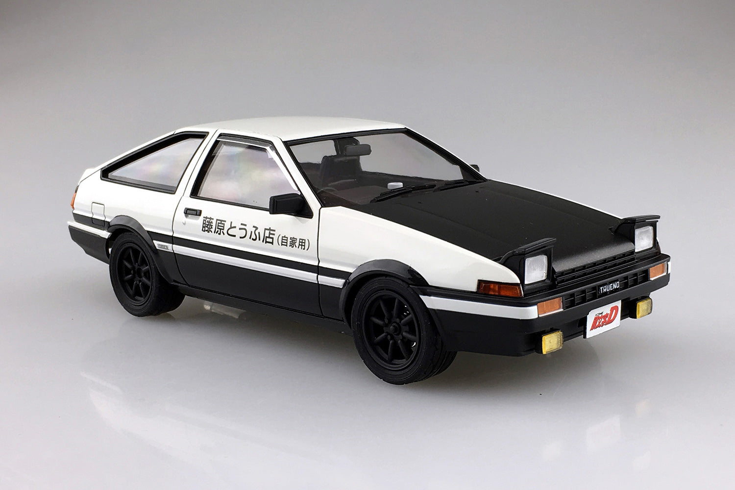 Aoshima: 1/24 Initial D Toyota Fujiwara Takumi AE86 Trueno Project-D Ver.