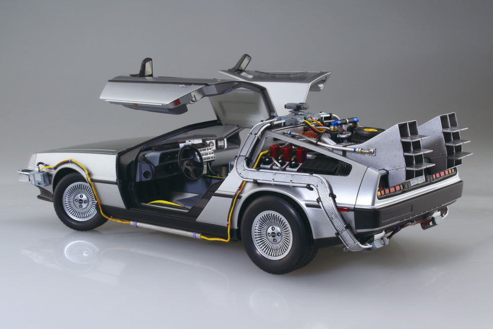 Aoshima: 1/24 Timemachine from BACK TO THE FUTURE Part I