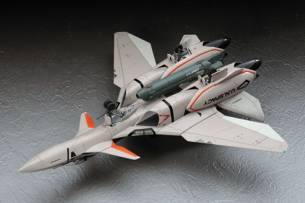 Hasegawa Macross [22] 1:72 VF-11B Thunderbolt Macross Plus