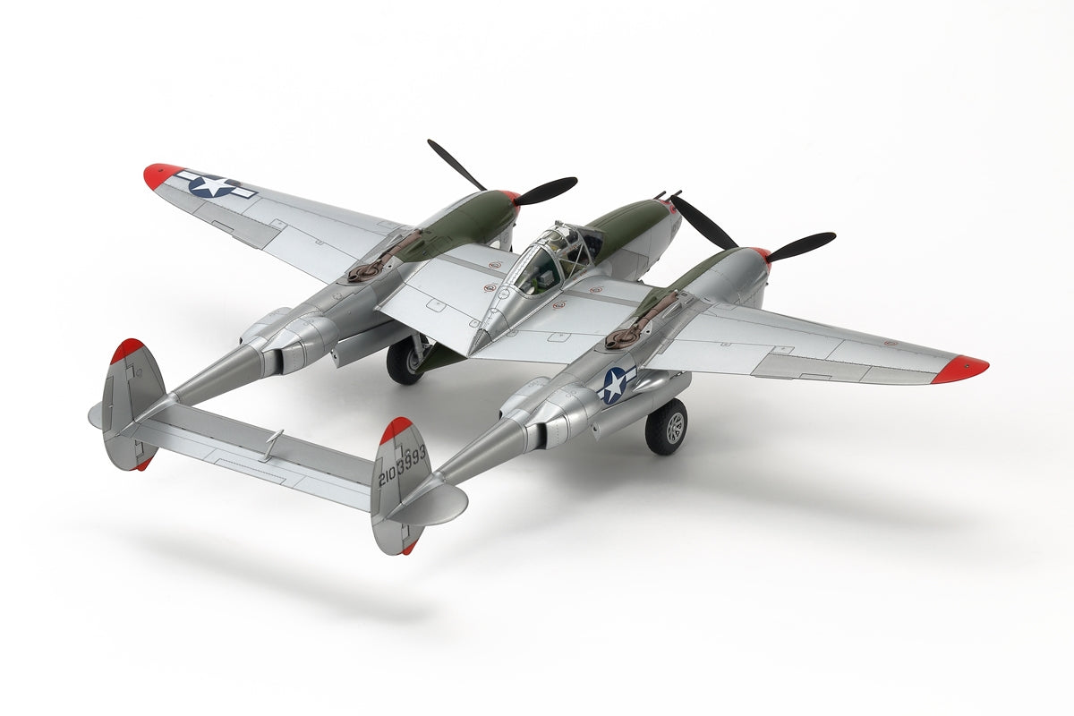 Tamiya: 1/48 Lockheed P-38J Lightning