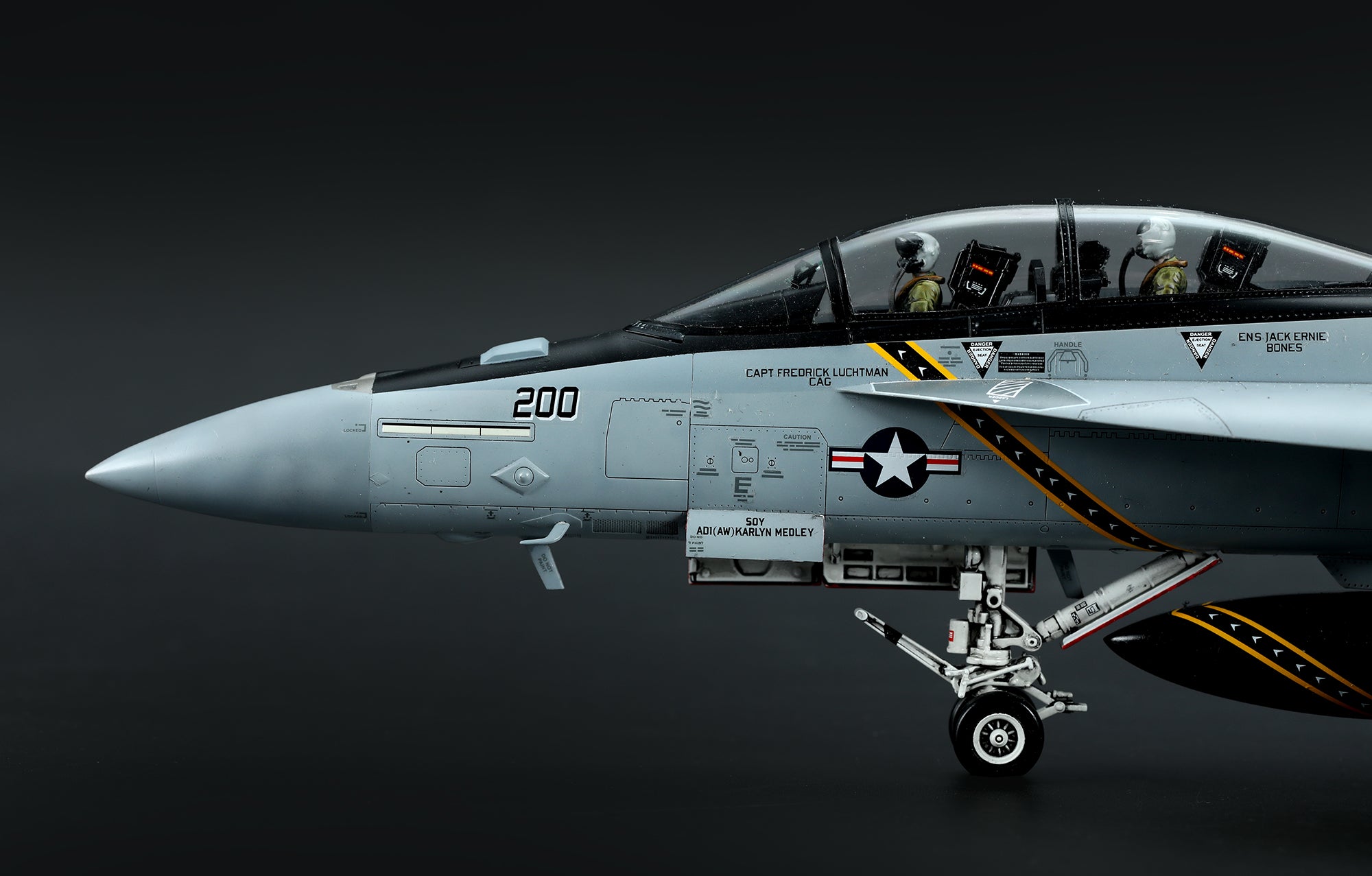 Meng: 1/48 Boeing F/A-18F Super Hornet
