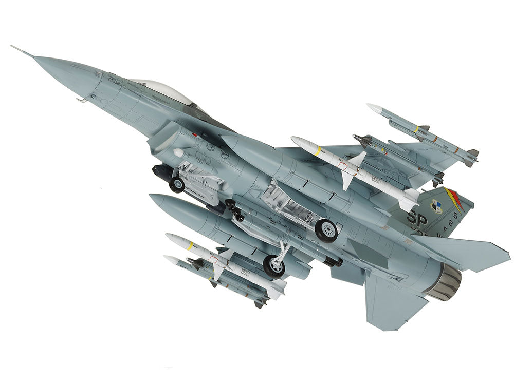 Tamiya: 1/72 Lockheed Martin F-16CJ [Block 50] Fighting Falcon w/Full Equipment