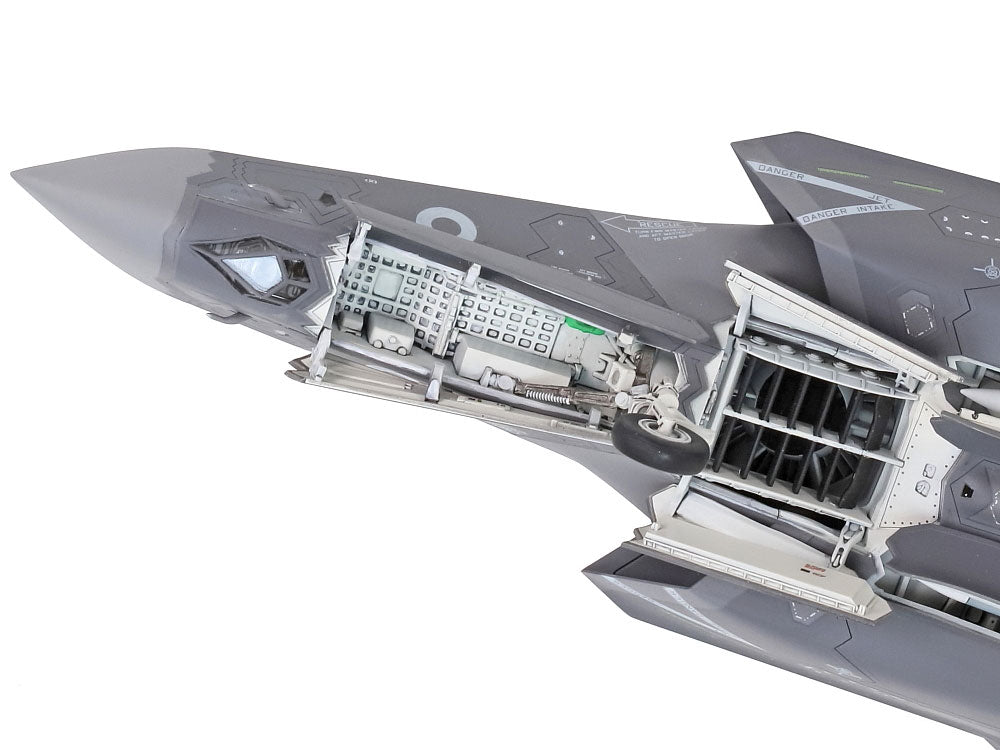 Tamiya: 1/72 Lockheed Martin F-35B Lightning II
