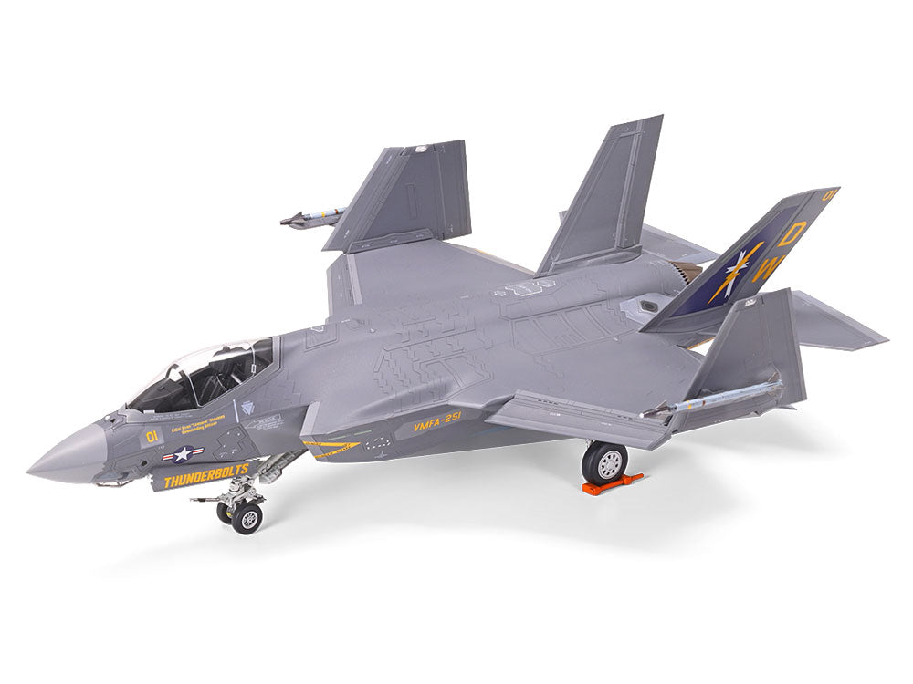 Tamiya: 1/72 Lockheed Martin F-35C Lightning II