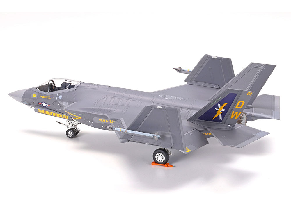 Tamiya: 1/72 Lockheed Martin F-35C Lightning II