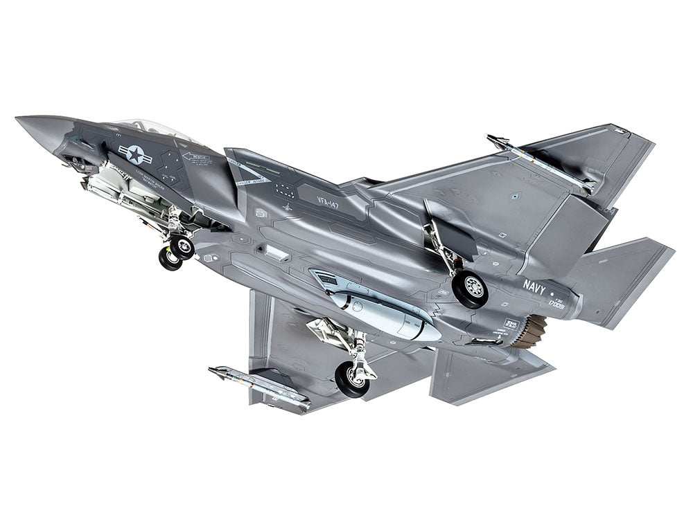 Tamiya: 1/72 Lockheed Martin F-35C Lightning II