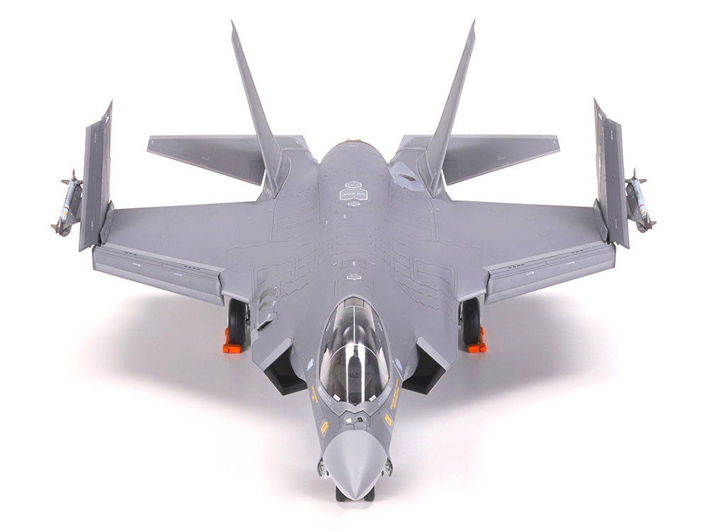 Tamiya: 1/72 Lockheed Martin F-35C Lightning II