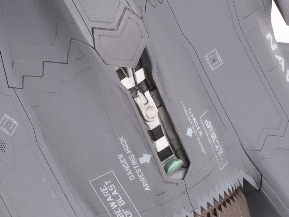 Tamiya: 1/72 Lockheed Martin F-35C Lightning II