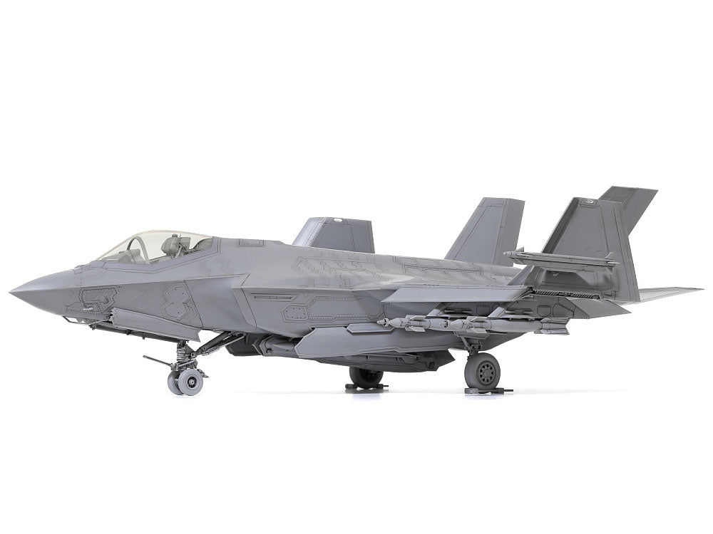 Tamiya: 1/48 Lockheed Martin F-35C Lightning II