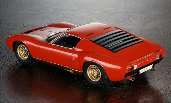 Hasegawa [HC13] 1:24 Lamborghini Miura P400 SV 1971