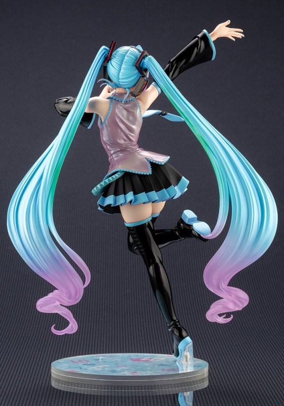 Kotobukiya: Hatsune Miku Feat. My Little Pony Bishoujo 1/7 Scale Pre-Painted Figure