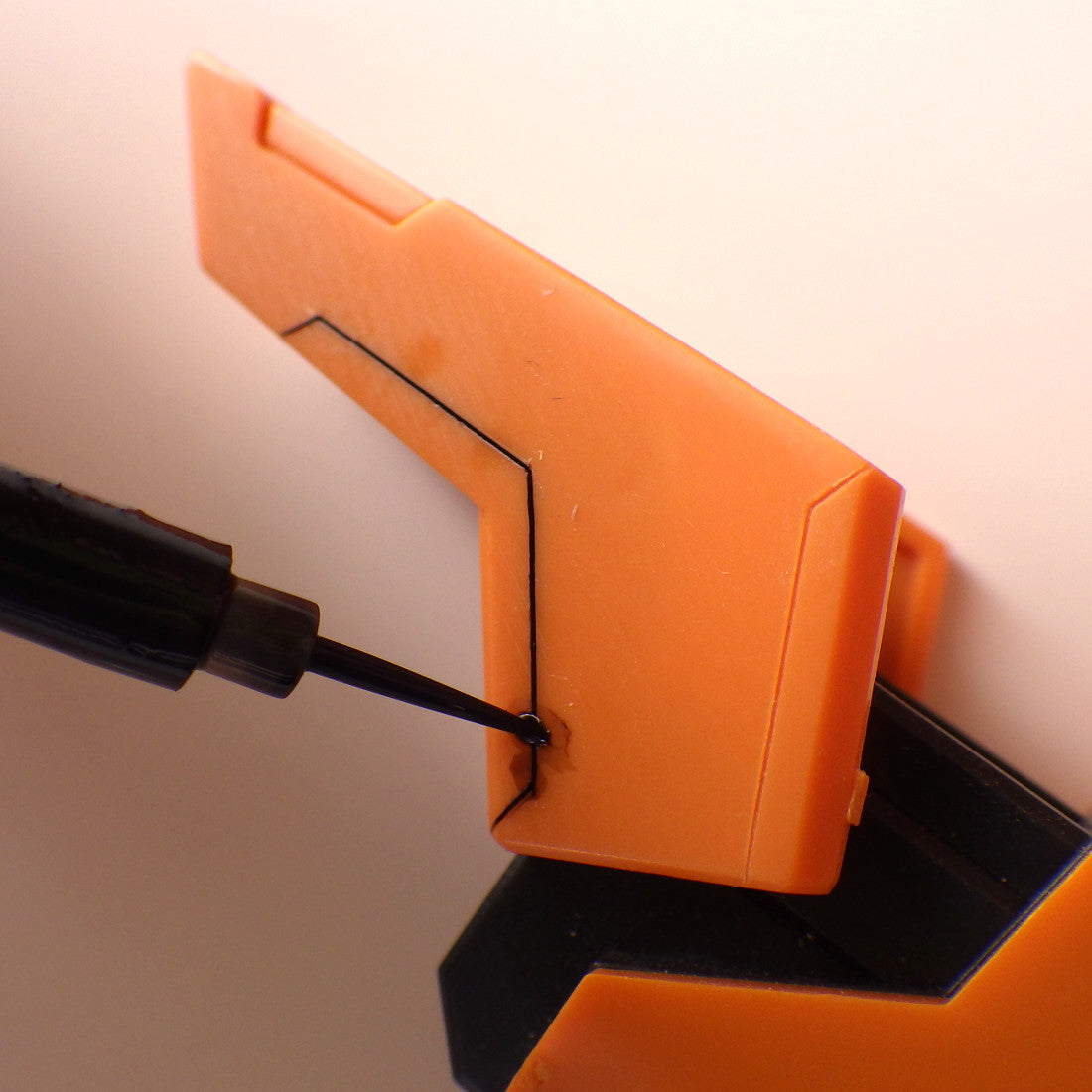 Gunprimer: Panel Line Guide 1 [Straight Line for Flat Surface]