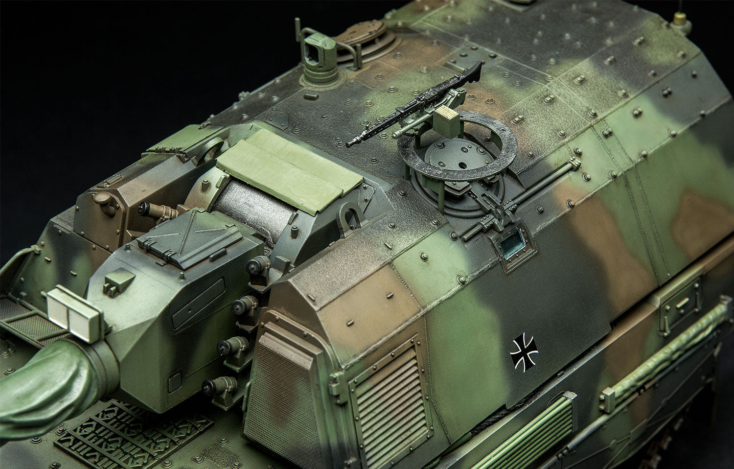 Meng: 1/35 German Panzerhaubitze 2000 Self Propelled Howitzer