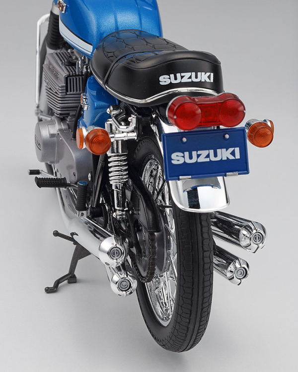 Hasegawa [BK5] 1:12 Suzuki GT380 B 1972
