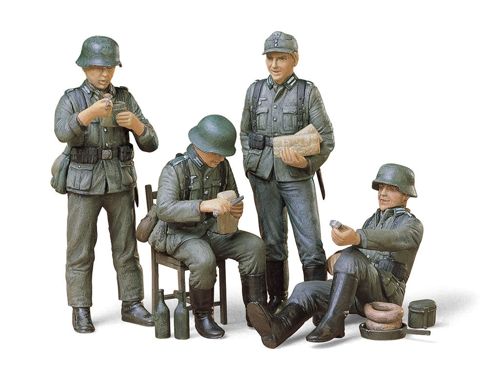 Tamiya: 1/35 German Soldiers At Rest Kit