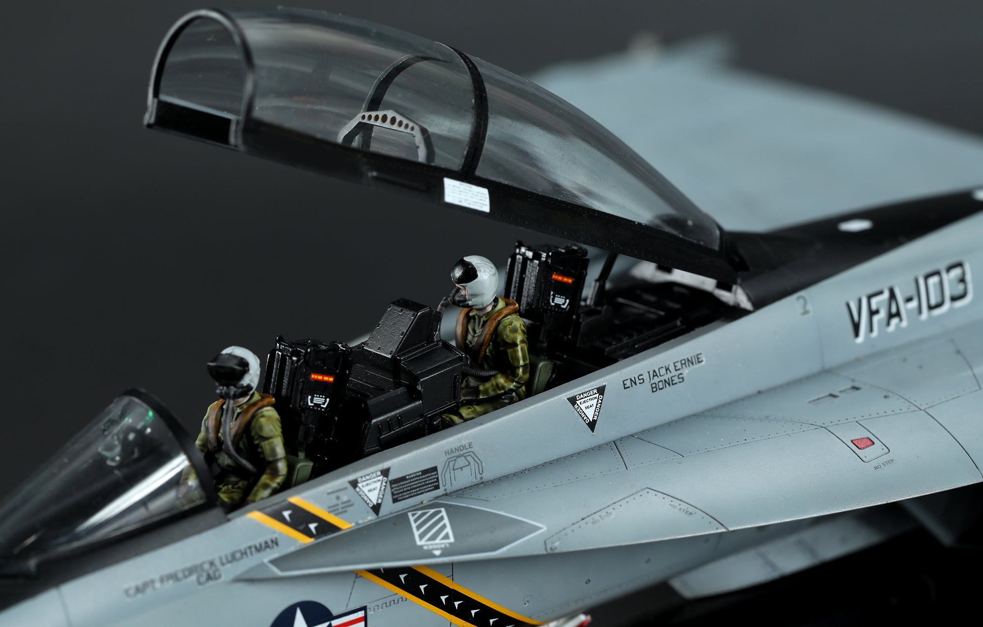 Meng: 1/48 Boeing F/A-18F Super Hornet