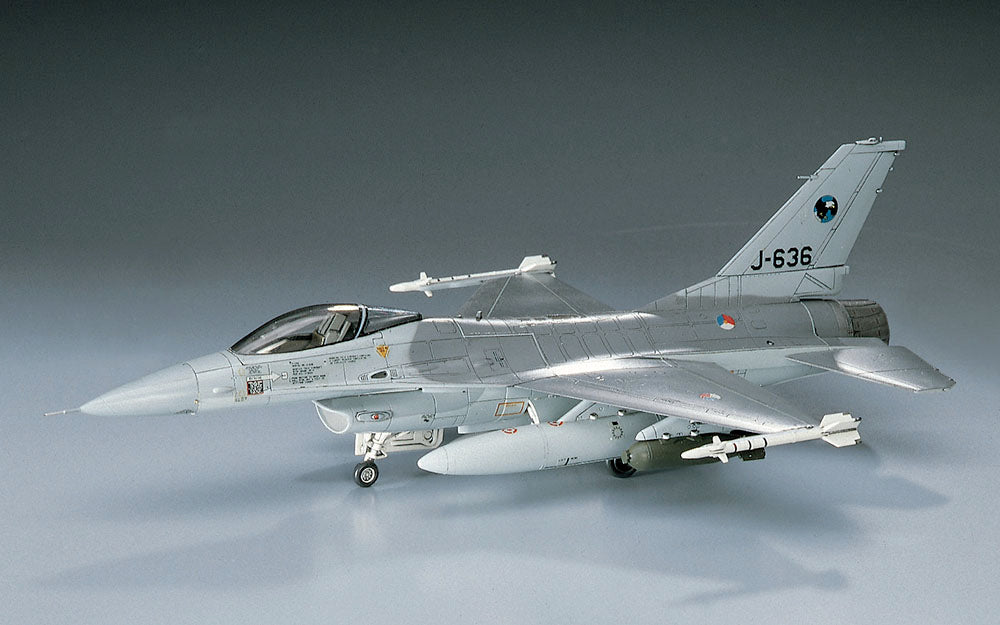Hasegawa [B1] 1:72 F-16A Plus Fighting Falcon