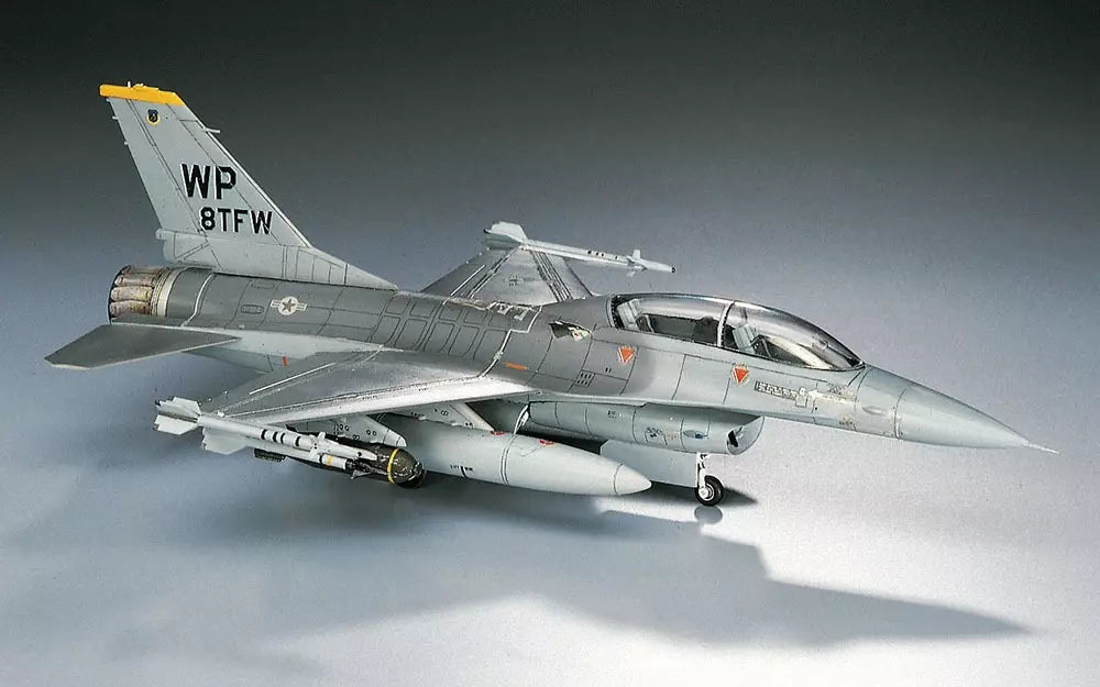 Hasegawa [D14] 1:72 F-16B Plus Fighting Falcon