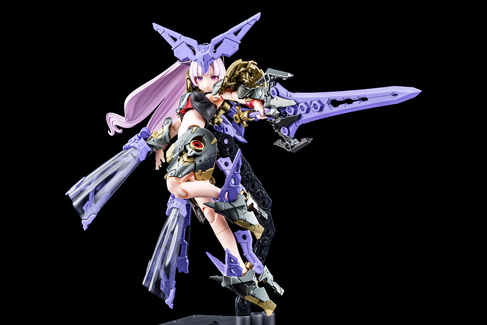 Kotobukiya: - Megami Device - BUSTER DOLL PALADIN DARKNESS CLAW