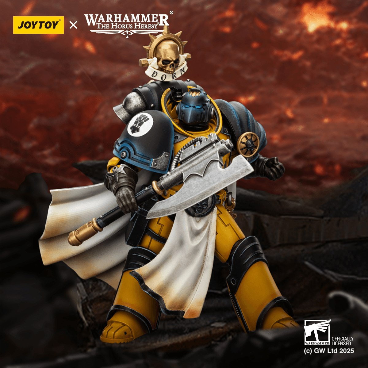 Joytoy: Imperial Fists Librarian Consul with Force Axe and Bolt Pistol