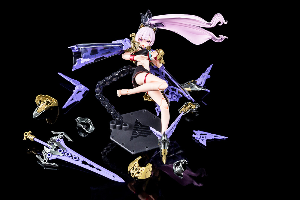 Kotobukiya: - Megami Device - BUSTER DOLL PALADIN DARKNESS CLAW