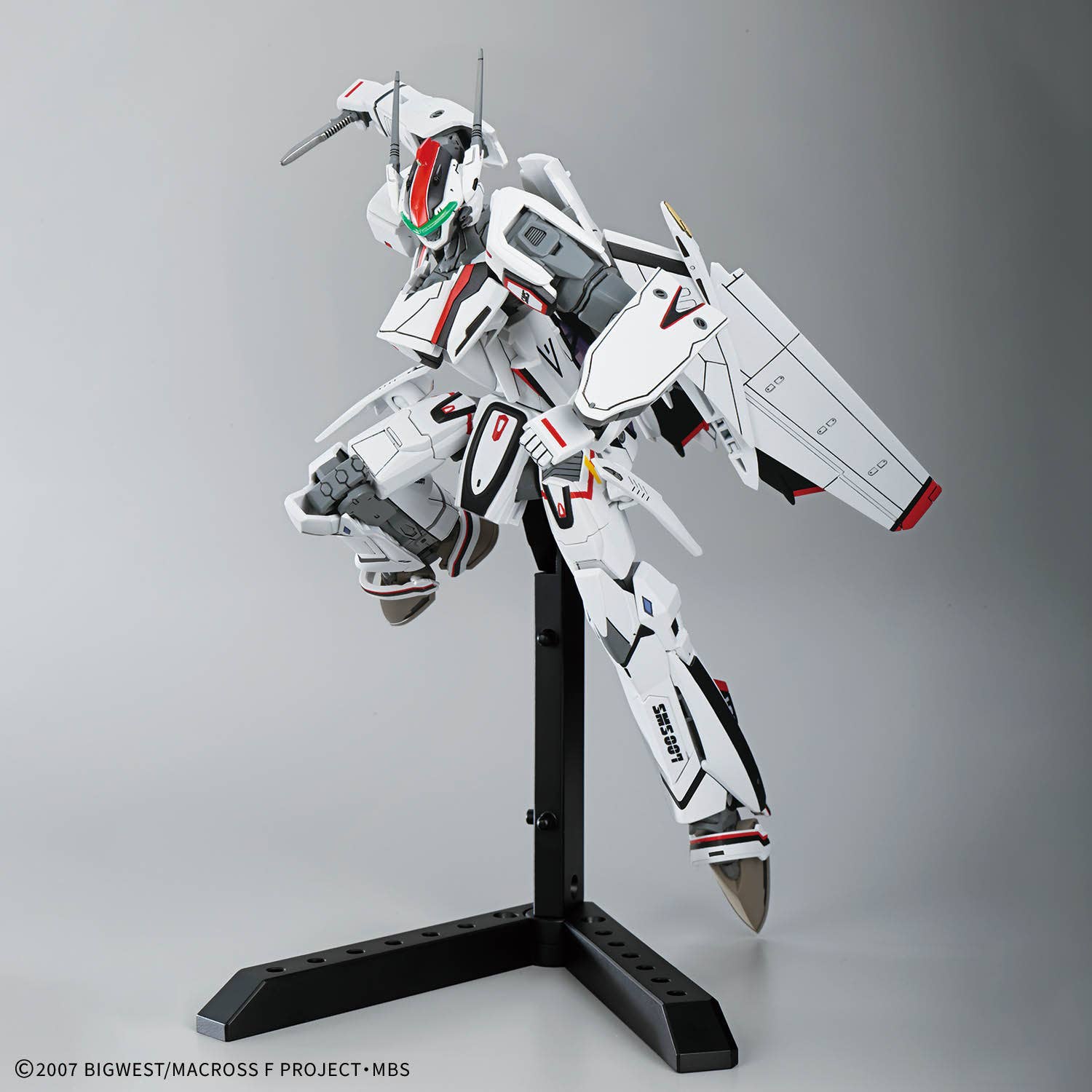 Bandai Macross: HG VF-25F Messiah Valkyrie (Alto Saotome's)