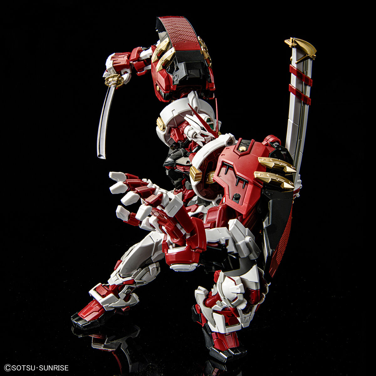 Hi-Resolution Model 1/100 Gundam Astray Red Frame Powered Red