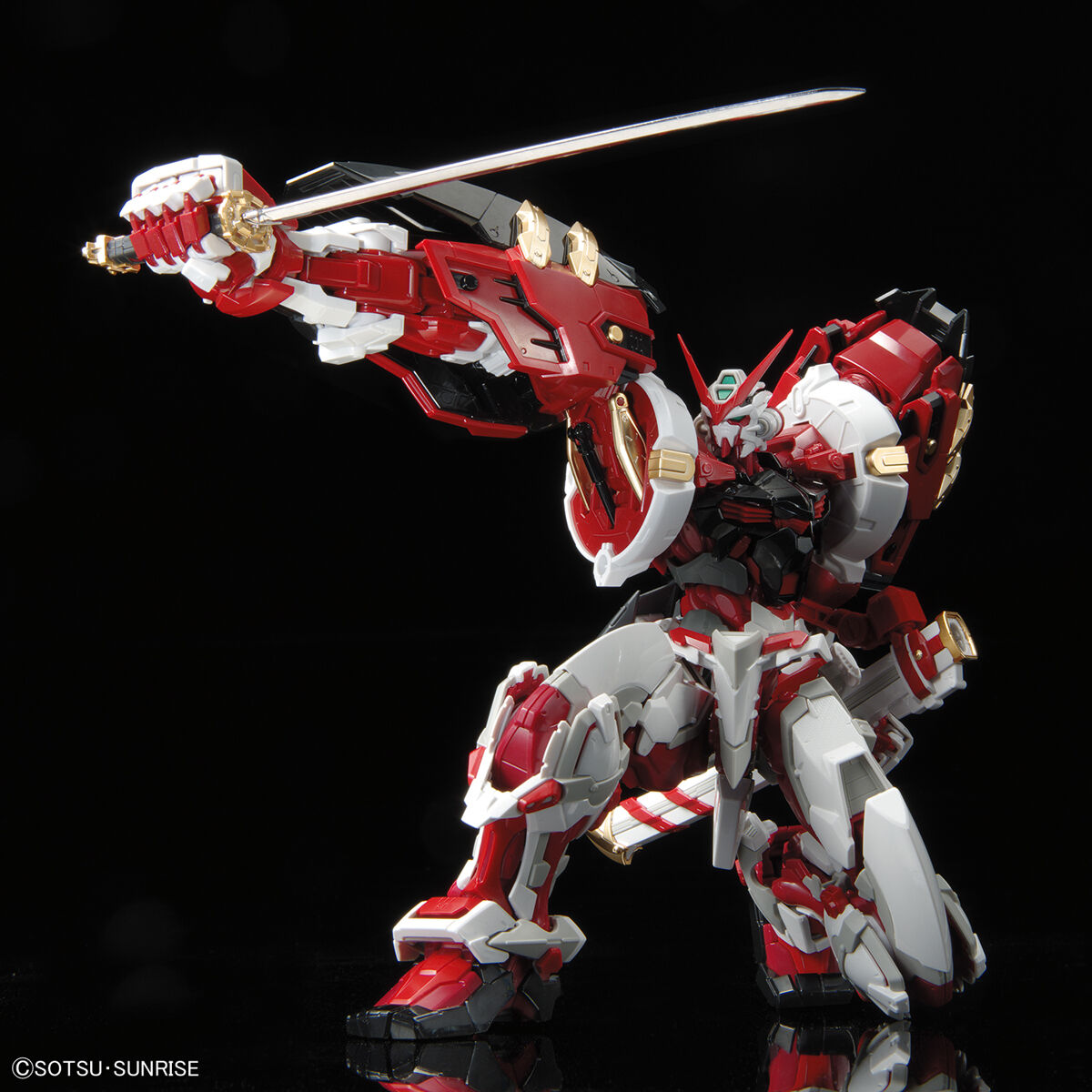 Hi-Resolution Model 1/100 Gundam Astray Red Frame Powered Red